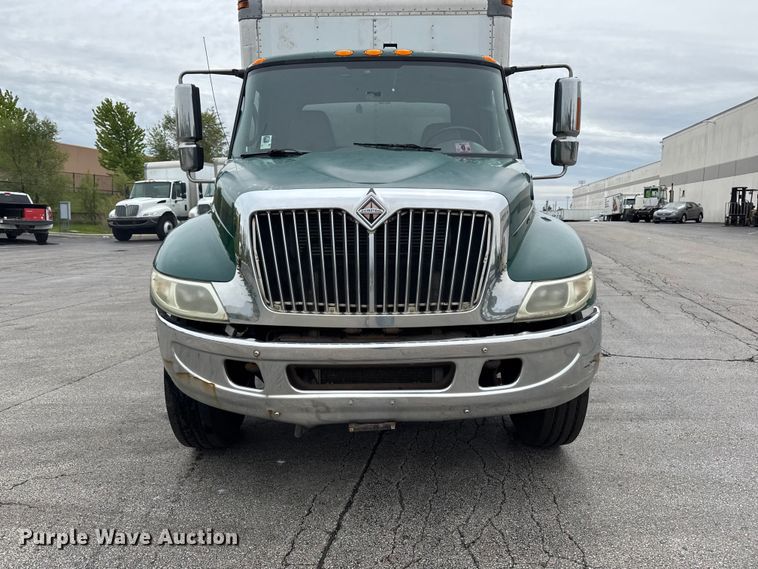 image for item EA2336 2006 International DuraStar 4300 box truck