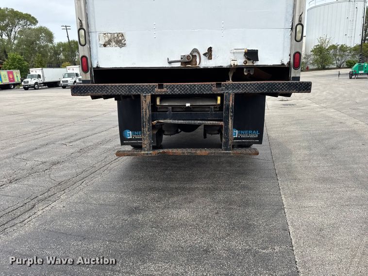 image for item EA2336 2006 International DuraStar 4300 box truck