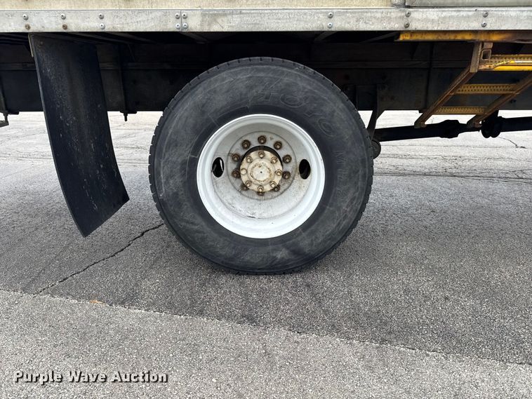 image for item EA2336 2006 International DuraStar 4300 box truck