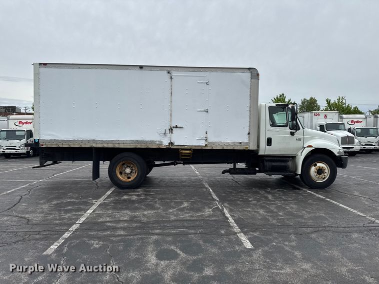 image for item EA2338 2007 International DuraStar 4300 box truck