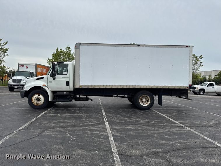 image for item EA2338 2007 International DuraStar 4300 box truck