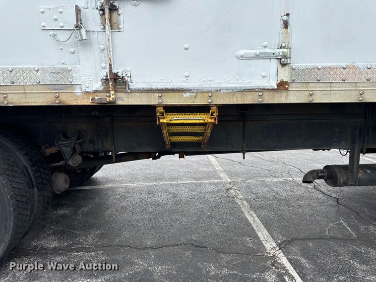 image for item EA2338 2007 International DuraStar 4300 box truck