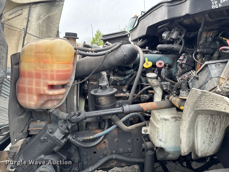 image for item EA2338 2007 International DuraStar 4300 box truck