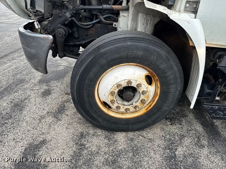 image for item EA2338 2007 International DuraStar 4300 box truck