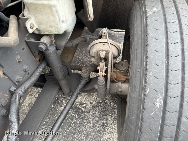 image for item EA2338 2007 International DuraStar 4300 box truck