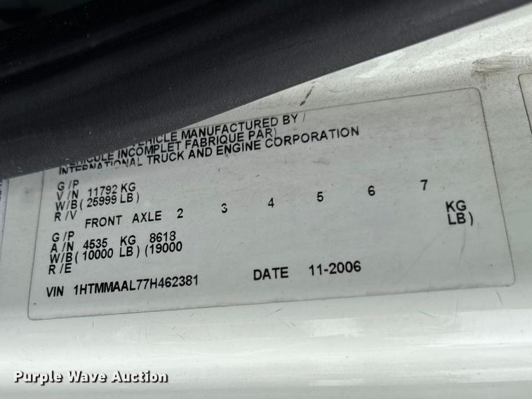 image for item EA2338 2007 International DuraStar 4300 box truck