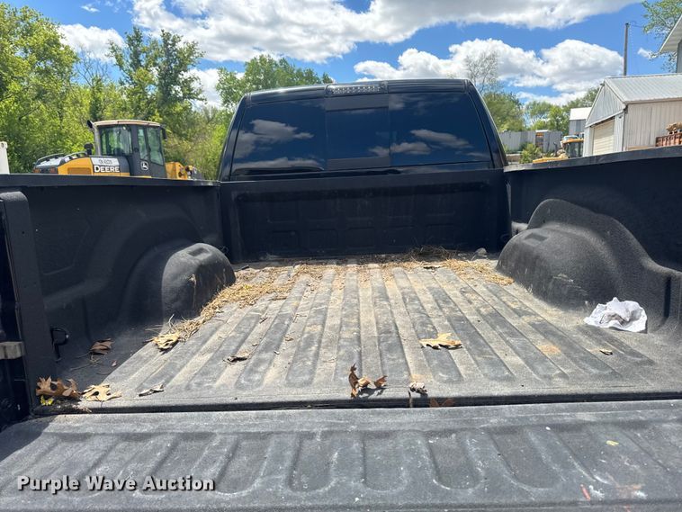 image for item EA2365 2014 RAM 2500 Crew Cab pickup truck