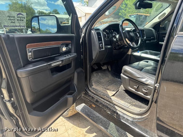 image for item EA2365 2014 RAM 2500 Crew Cab pickup truck