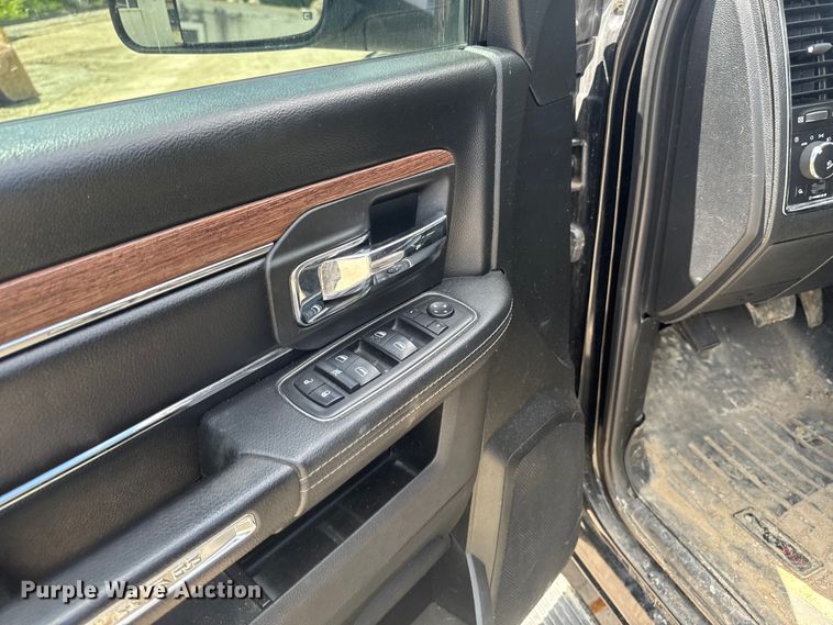 image for item EA2365 2014 RAM 2500 Crew Cab pickup truck