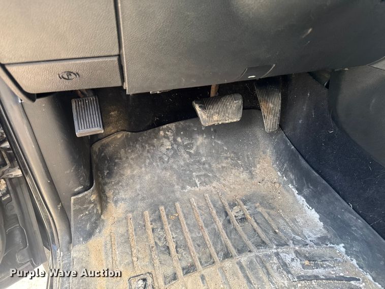 image for item EA2365 2014 RAM 2500 Crew Cab pickup truck