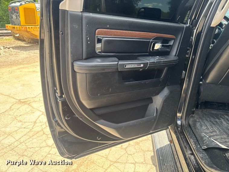 image for item EA2365 2014 RAM 2500 Crew Cab pickup truck