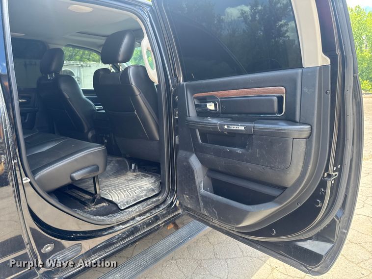 image for item EA2365 2014 RAM 2500 Crew Cab pickup truck