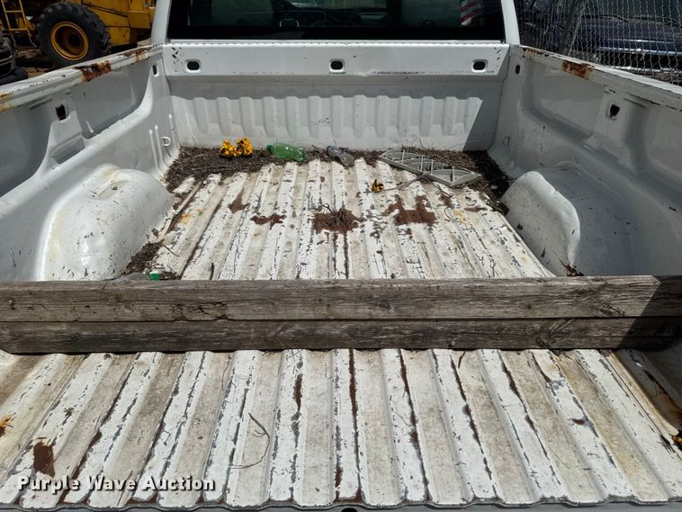 image for item EA2366 2011 Chevrolet Silverado 2500HD Ext. Cab pickup truck