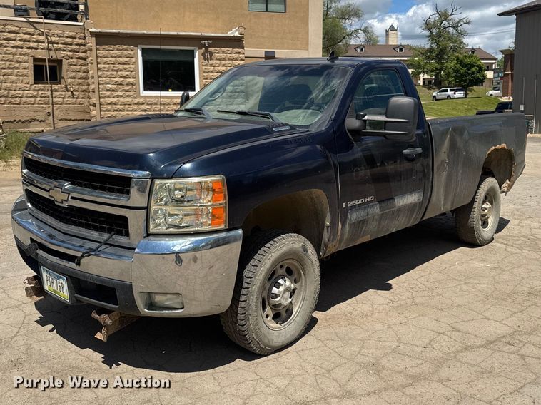 image for item EA2367 2007 Chevrolet Silverado 2500HD pickup truck