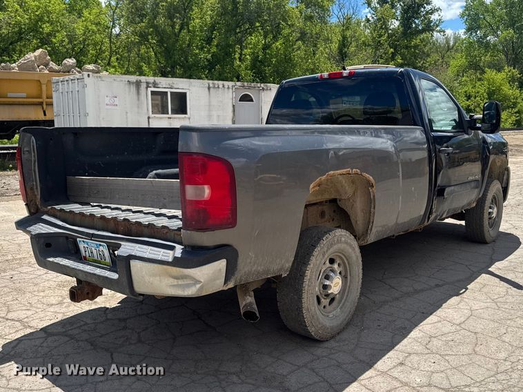 image for item EA2367 2007 Chevrolet Silverado 2500HD pickup truck