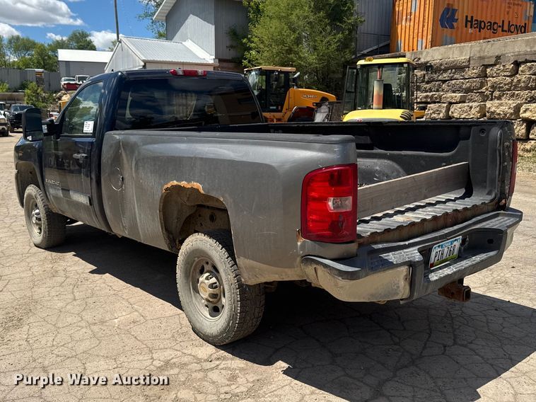 image for item EA2367 2007 Chevrolet Silverado 2500HD pickup truck