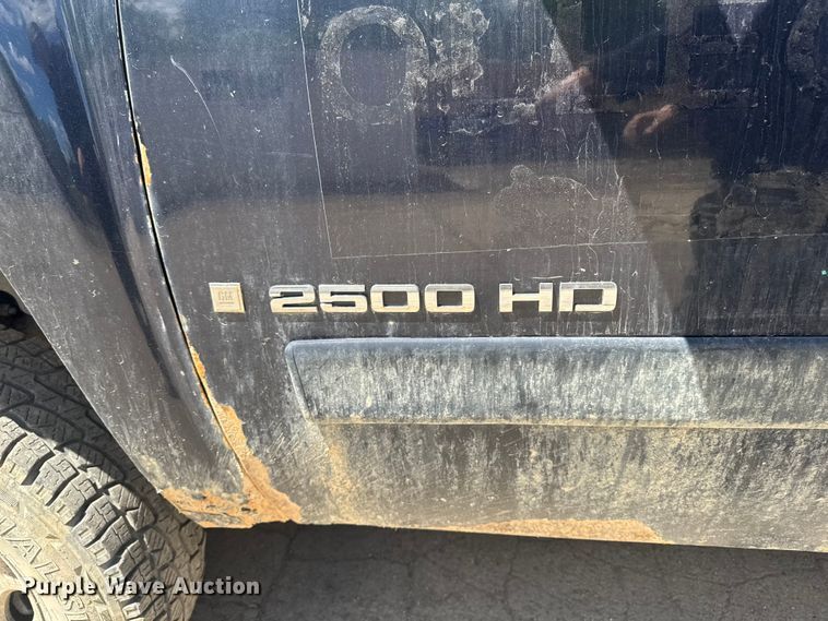 image for item EA2367 2007 Chevrolet Silverado 2500HD pickup truck