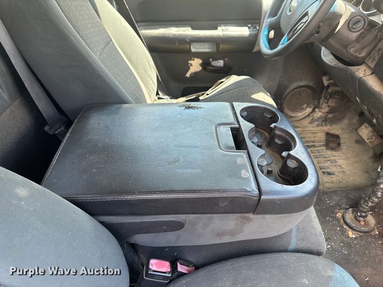 image for item EA2367 2007 Chevrolet Silverado 2500HD pickup truck