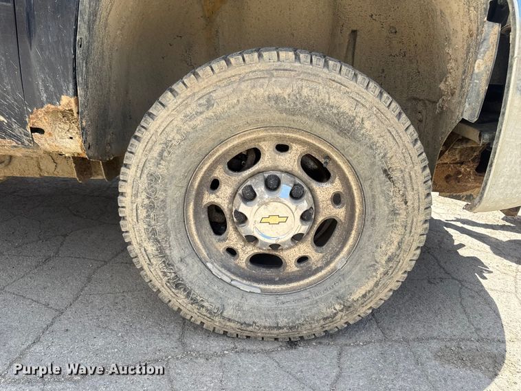 image for item EA2367 2007 Chevrolet Silverado 2500HD pickup truck