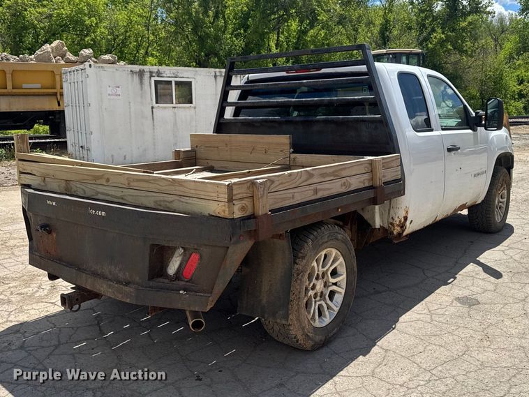 image for item EA2368 2008 GMC Sierra 1500 Ext. Cab flatbed pickup truck