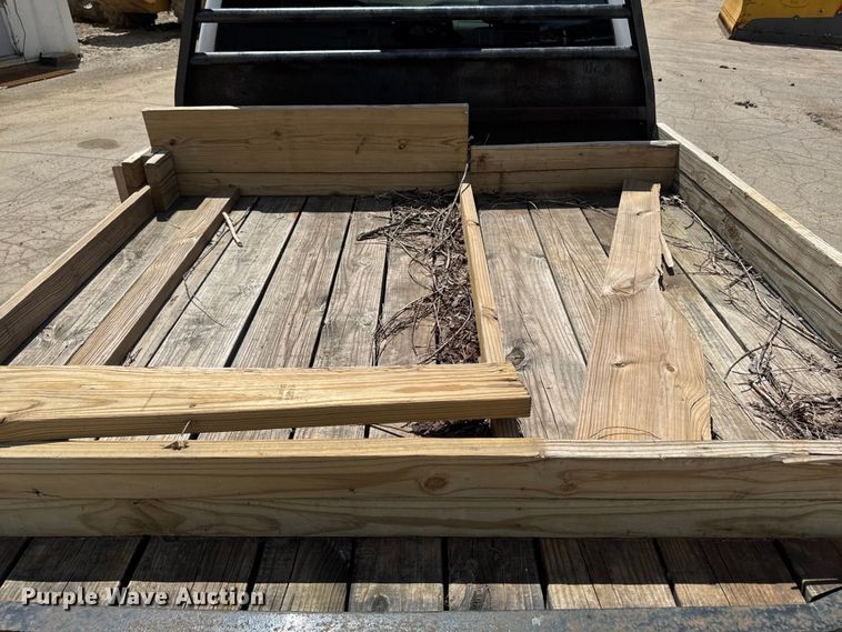 image for item EA2368 2008 GMC Sierra 1500 Ext. Cab flatbed pickup truck