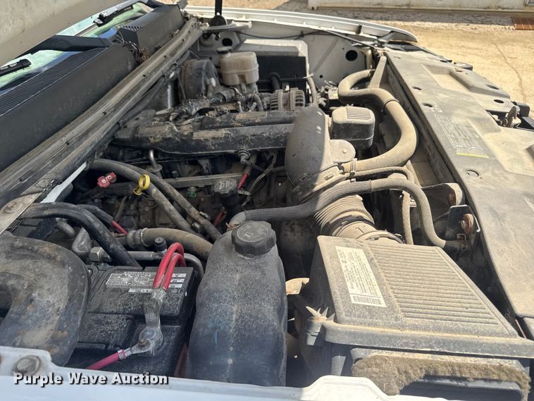 image for item EA2368 2008 GMC Sierra 1500 Ext. Cab flatbed pickup truck