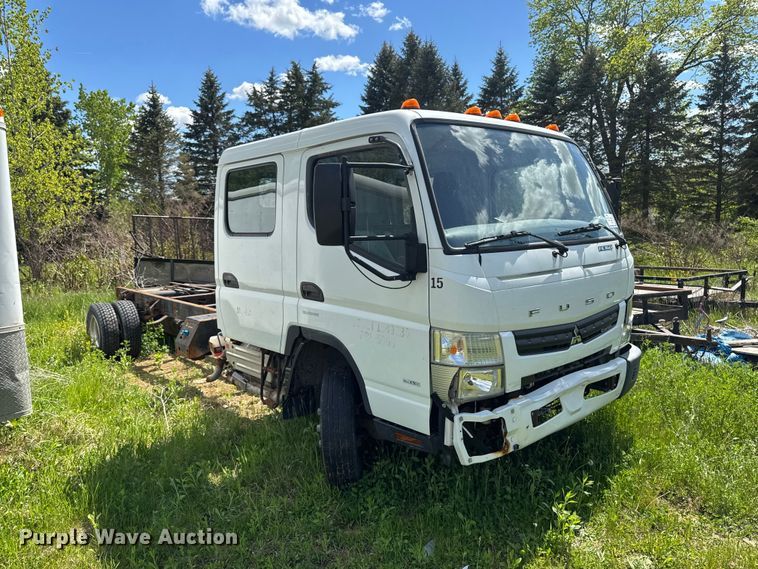 image for item EA2369 2017 Mitsubishi Fuso FEC72W Crew Cab truck cab and chassis
