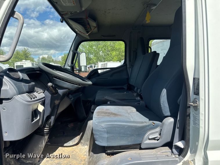 image for item EA2369 2017 Mitsubishi Fuso FEC72W Crew Cab truck cab and chassis