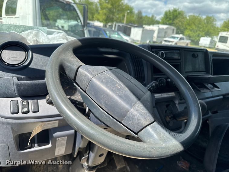 image for item EA2369 2017 Mitsubishi Fuso FEC72W Crew Cab truck cab and chassis