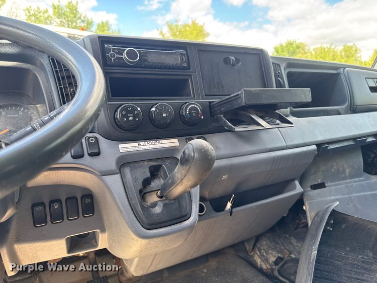 image for item EA2369 2017 Mitsubishi Fuso FEC72W Crew Cab truck cab and chassis