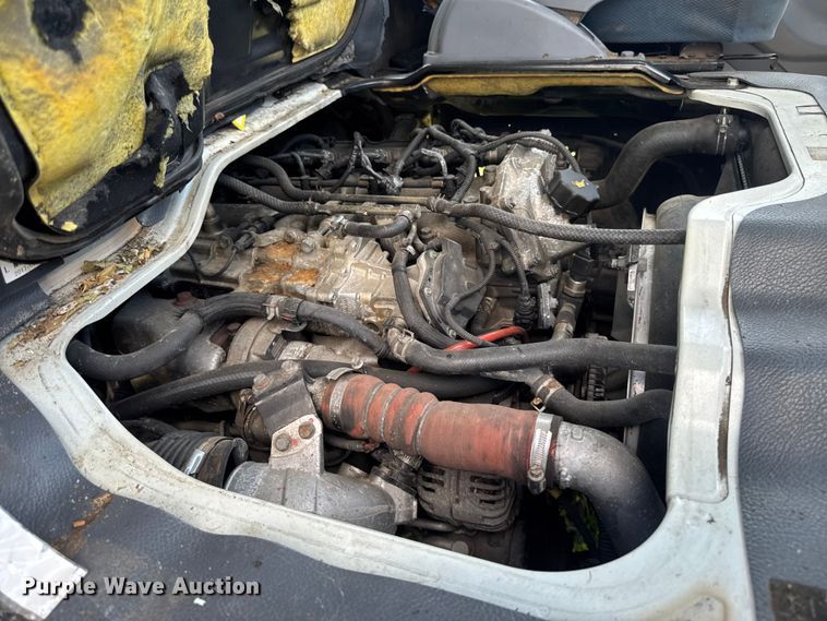 image for item EA2369 2017 Mitsubishi Fuso FEC72W Crew Cab truck cab and chassis
