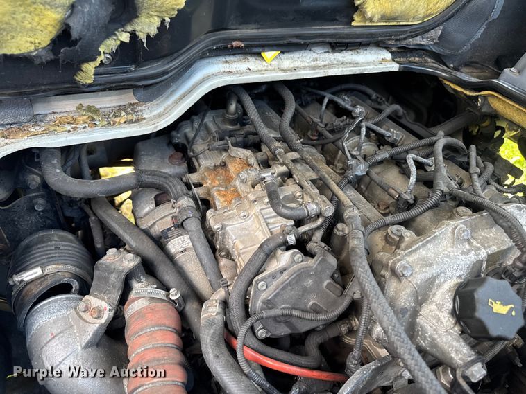 image for item EA2369 2017 Mitsubishi Fuso FEC72W Crew Cab truck cab and chassis