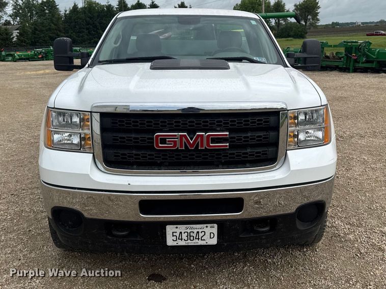 image for item EA2372 2011 GMC Sierra 2500HD utility bed pickup truck