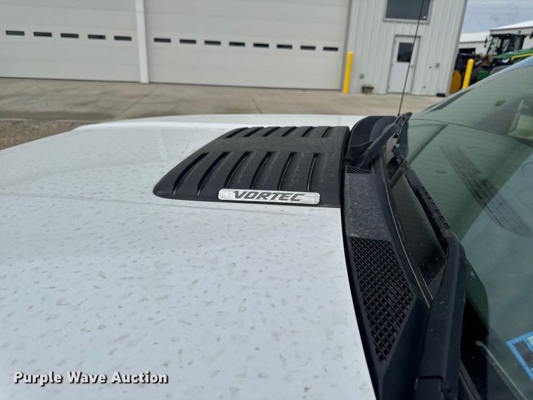 image for item EA2372 2011 GMC Sierra 2500HD utility bed pickup truck