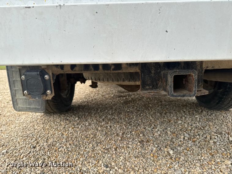 image for item EA2372 2011 GMC Sierra 2500HD utility bed pickup truck