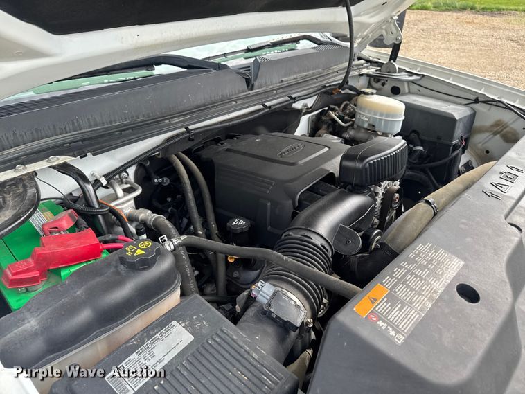 image for item EA2372 2011 GMC Sierra 2500HD utility bed pickup truck