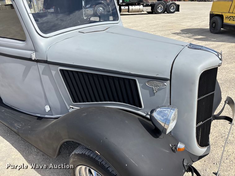 image for item EA4672 1936 Ford pickup truck