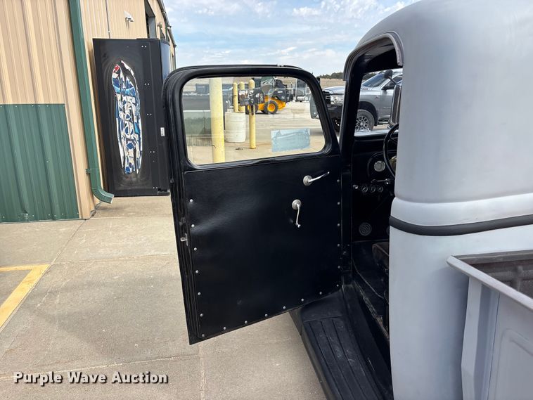 image for item EA4672 1936 Ford pickup truck