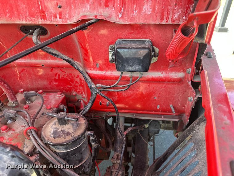 image for item EA4847 1948 International KB-5 truck cab and chassis