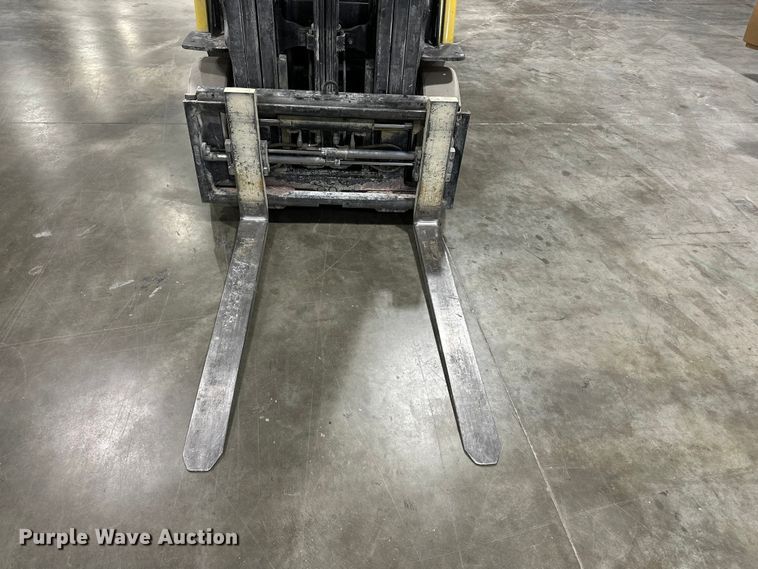 image for item EA4867 Hyster S40FT forklift