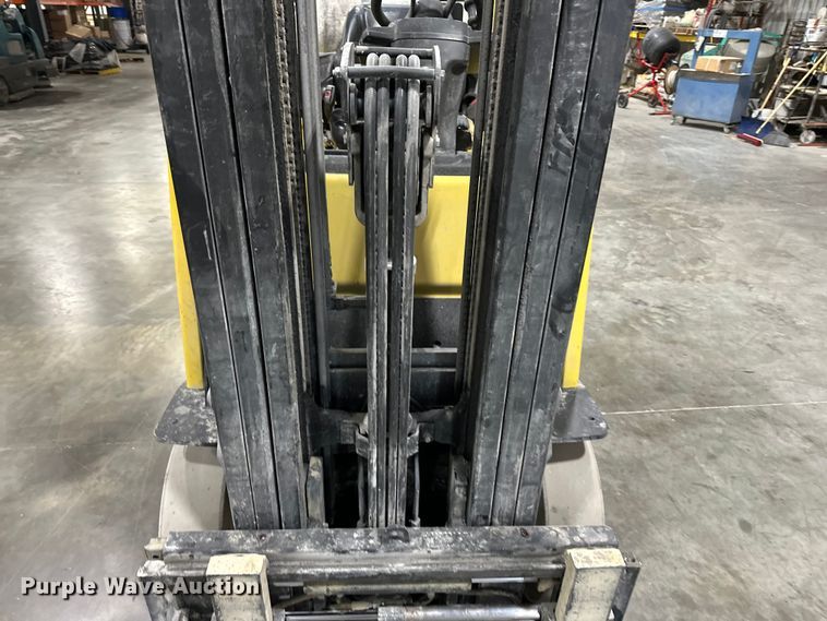 image for item EA4867 Hyster S40FT forklift