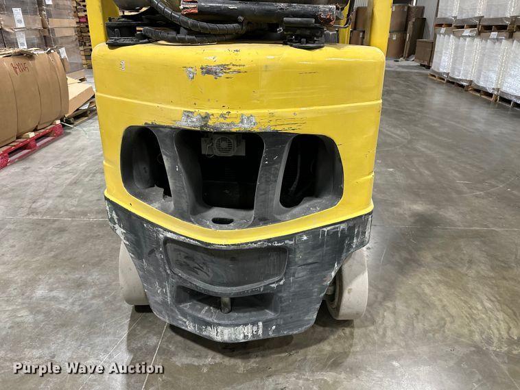 image for item EA4867 Hyster S40FT forklift