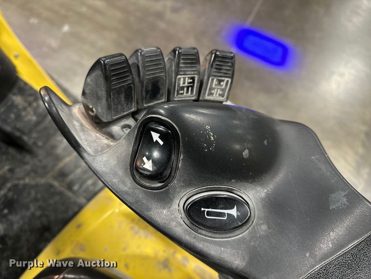 image for item EA4867 Hyster S40FT forklift