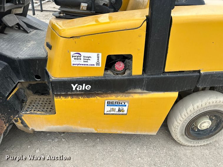 image for item EA4870 Yale GDP110MJNPBE091 forklift