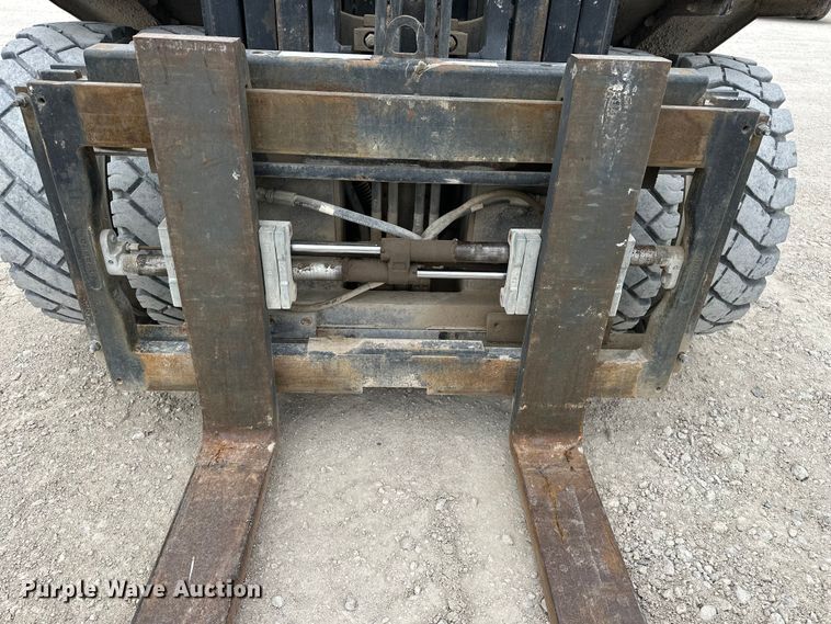 image for item EA4870 Yale GDP110MJNPBE091 forklift