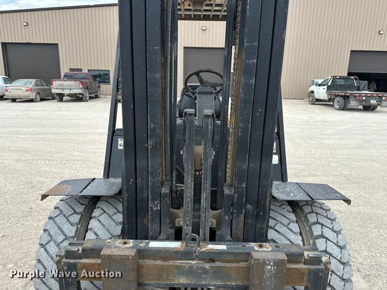 image for item EA4870 Yale GDP110MJNPBE091 forklift