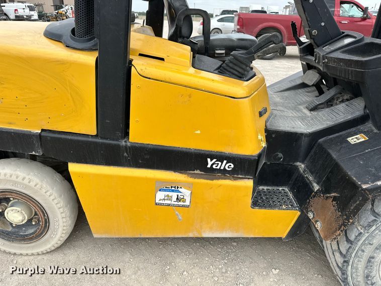 image for item EA4870 Yale GDP110MJNPBE091 forklift