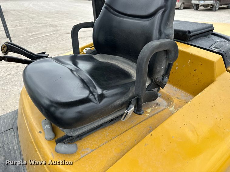 image for item EA4870 Yale GDP110MJNPBE091 forklift