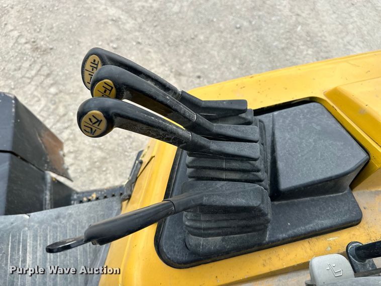 image for item EA4870 Yale GDP110MJNPBE091 forklift