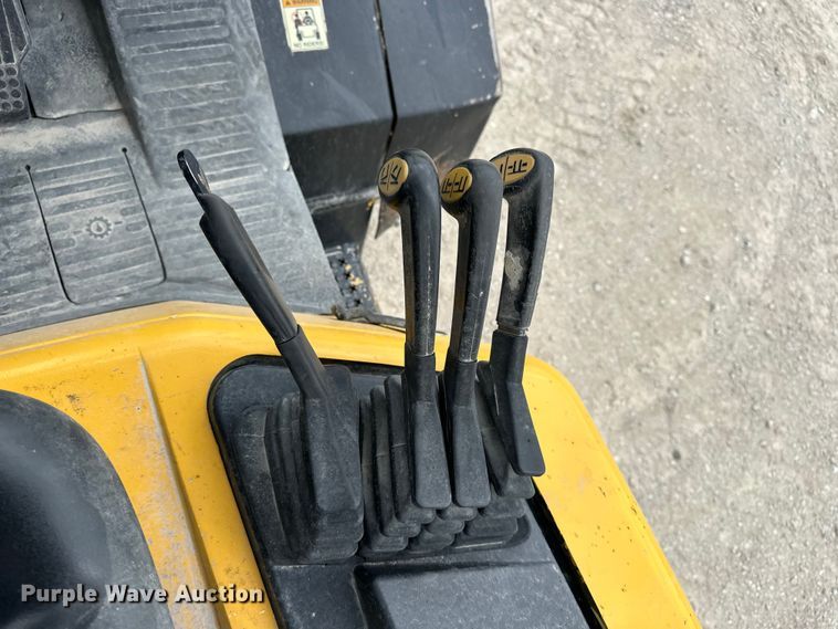 image for item EA4870 Yale GDP110MJNPBE091 forklift